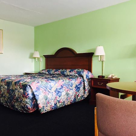 Relax Inn Folkston Buitenkant foto
